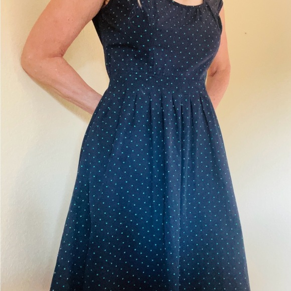 ESHAKTI SWING DRESS SIZE 6 NAVY WITH GREEN POLKA DOTS 100% COTTON - Picture 4 of 10